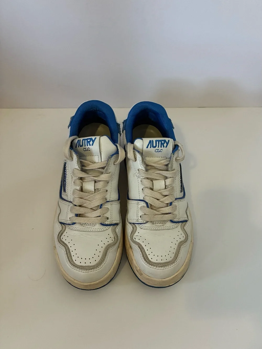 Autry CLC Low Women’s White and Blue Leather Sneakers Sz. 37